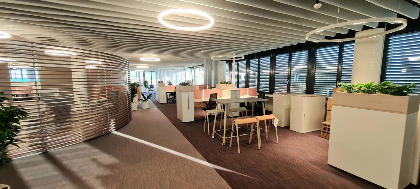 From 2024 - Modern expanded premises for office, training, and services - Photo 11 of 14