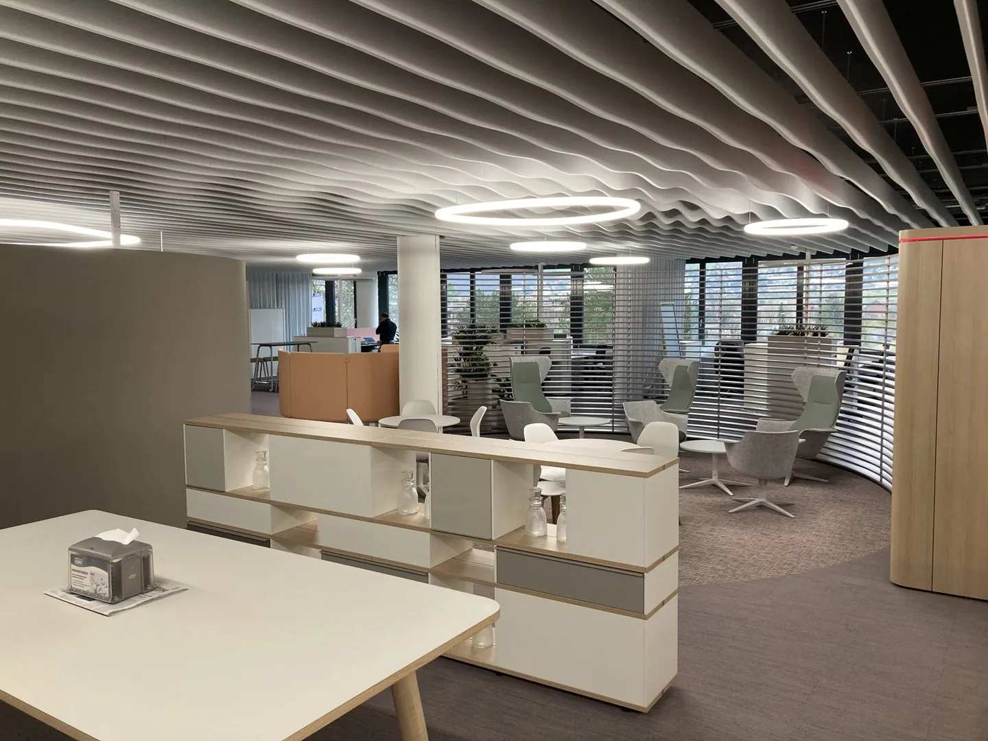From 2024 - Modern expanded premises for office, training, and services - Photo 12 of 14