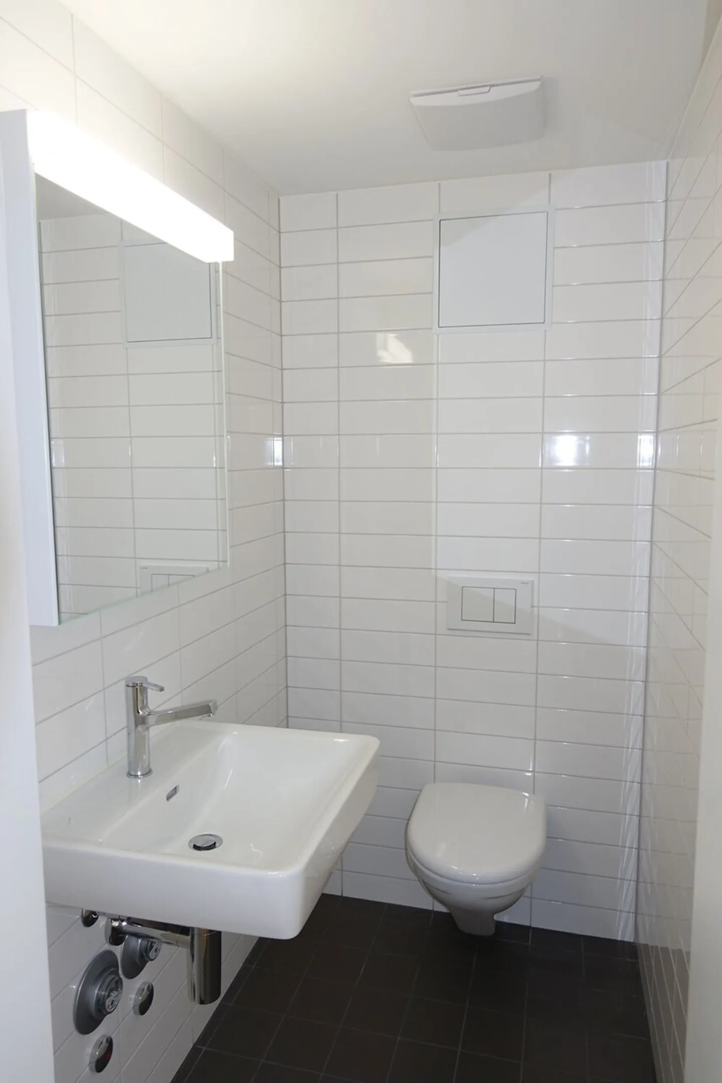 Home in beautiful Baselland! - Photo 5 of 10