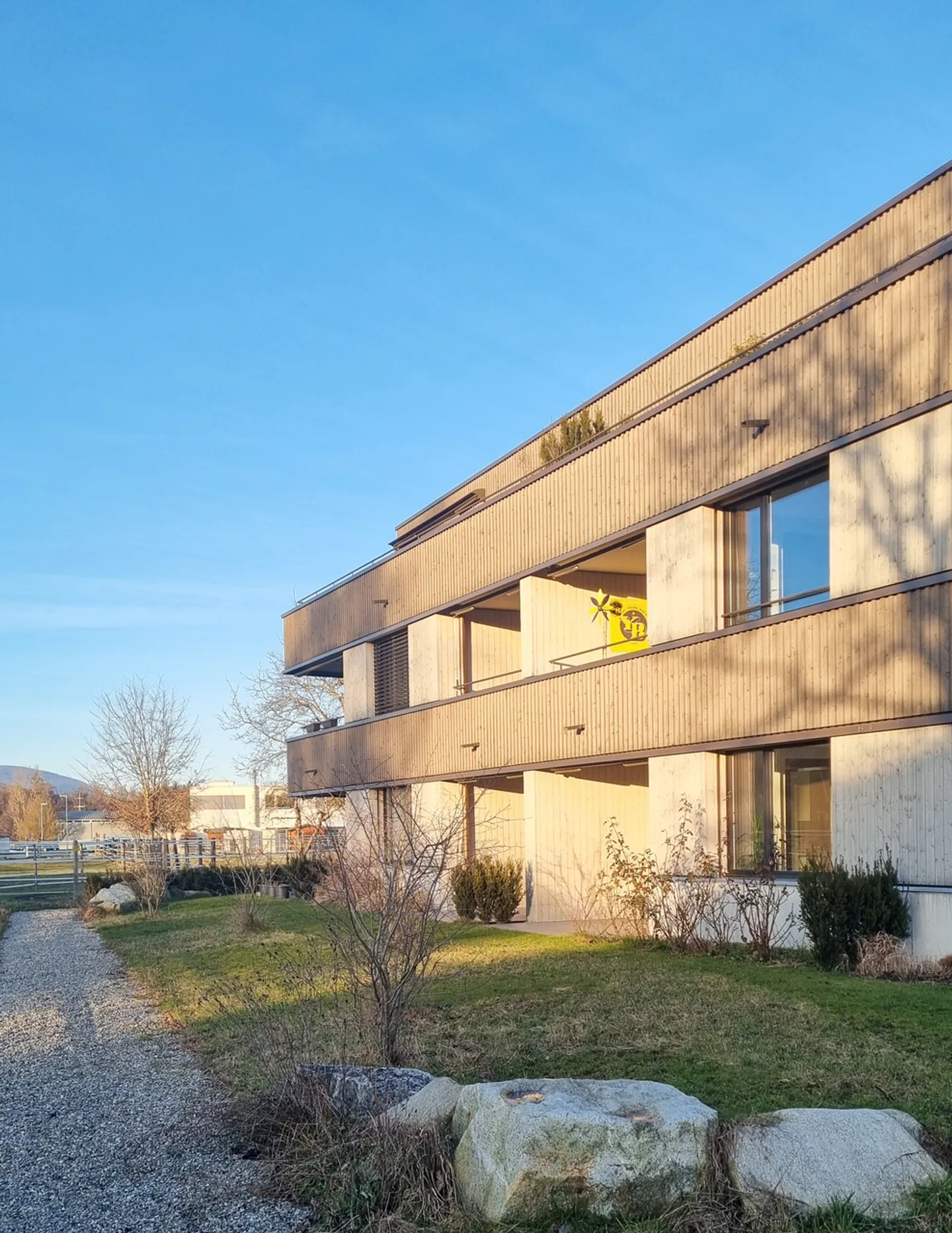 Beautiful 3.5 Room Ground Floor Apartment Adjacent to Agricultural Zone - Photo 2 of 9