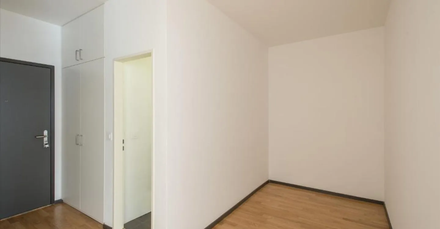 Strategisch 2.5 Zimmer - Foto 6 von 7