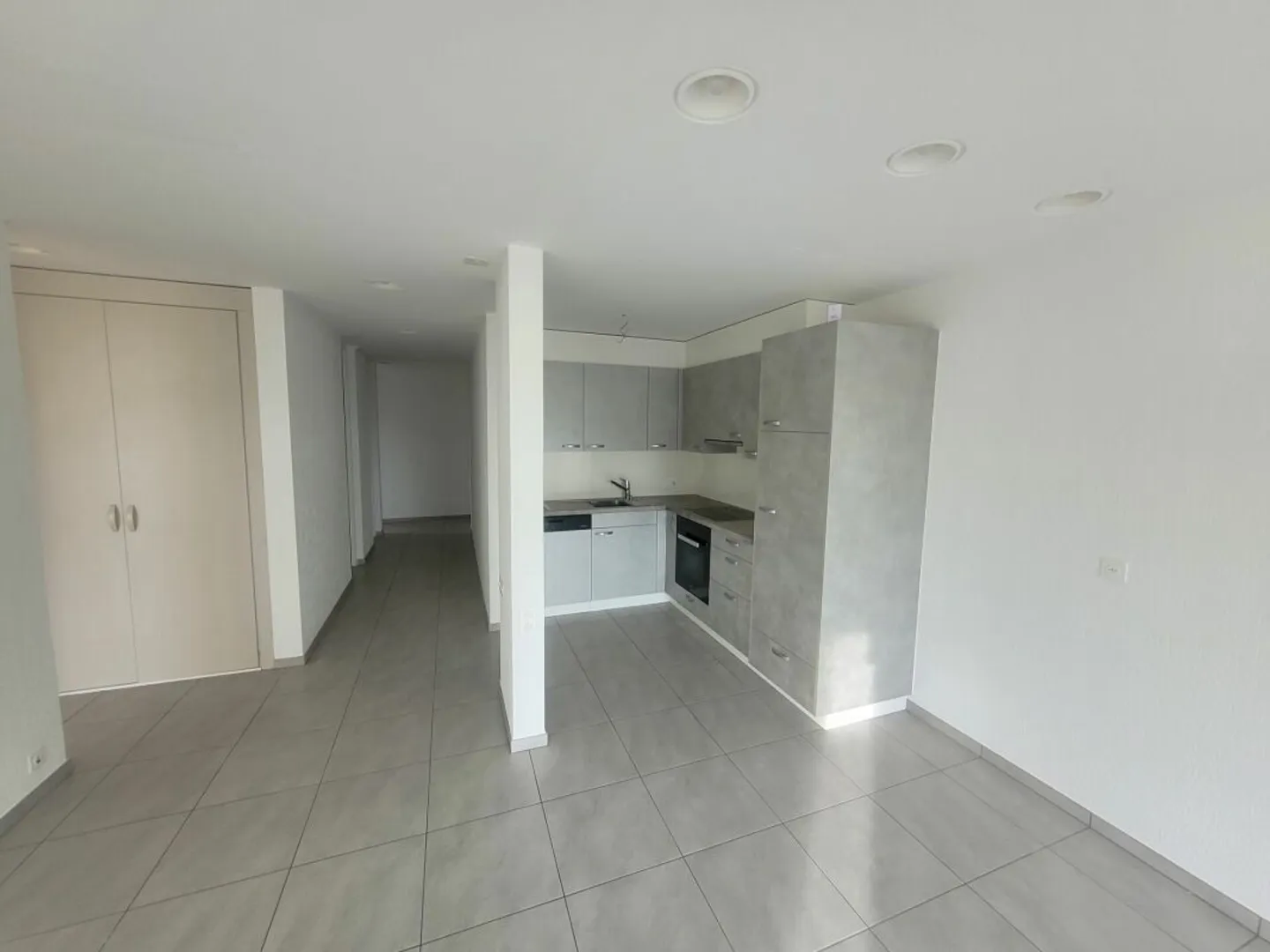 4.5-room family apartment near schools - Photo 2 of 9