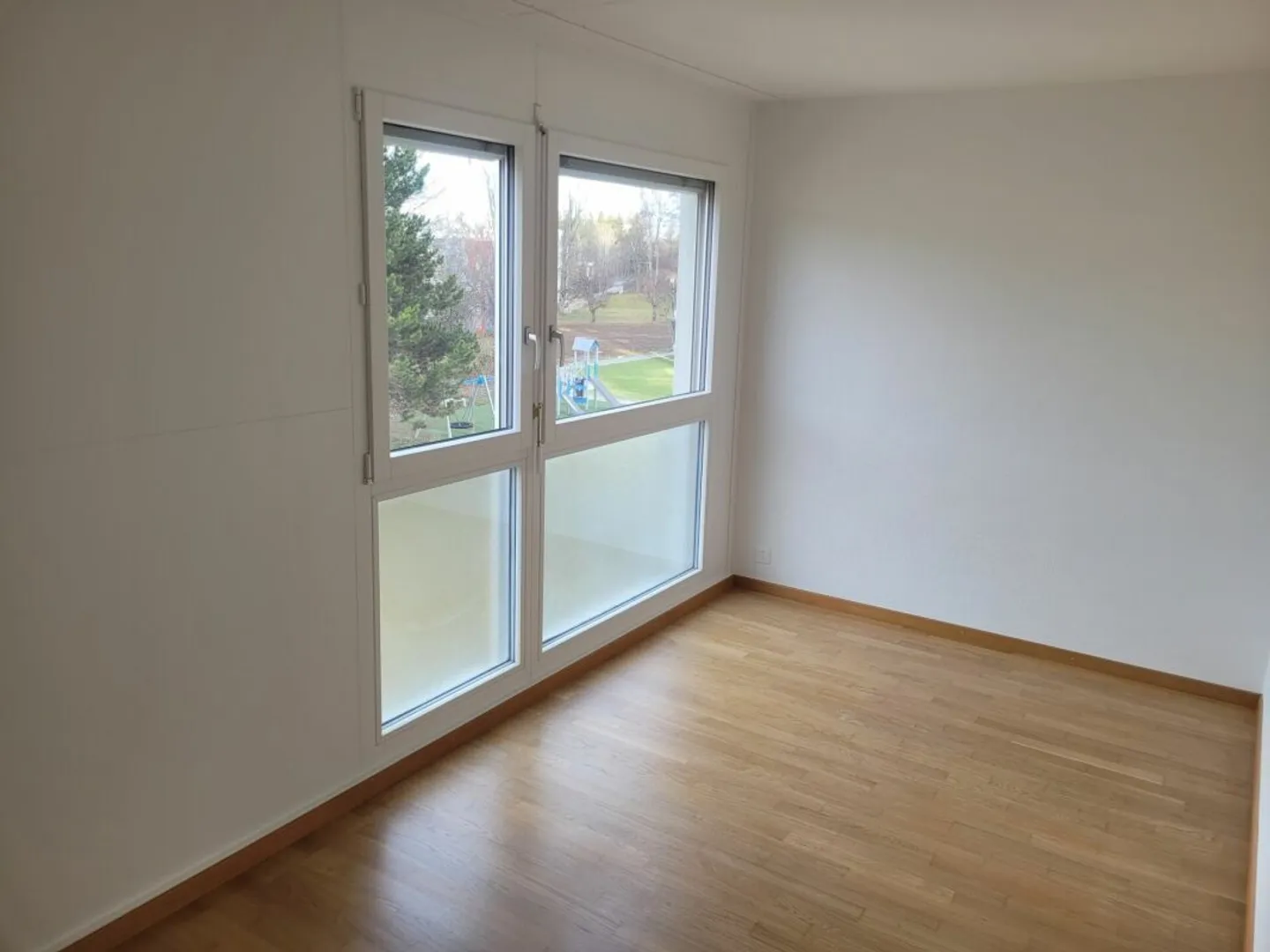 4.5-room family apartment near schools - Photo 4 of 9