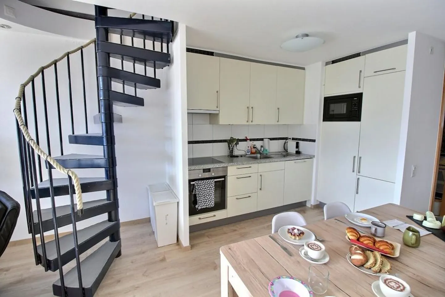 Magnifico Duplex in Affitto per la Settimana, Posizione Centrale - Foto 6 di 13