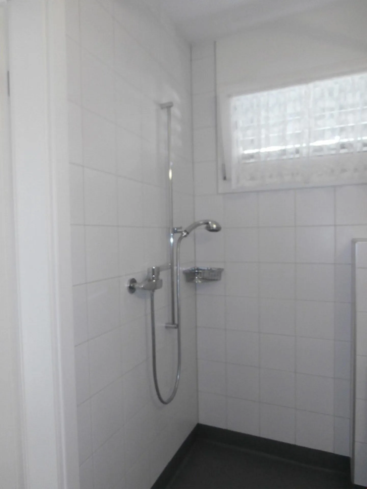 Beautiful 2.5-room apartment for rent - Photo 8 of 10