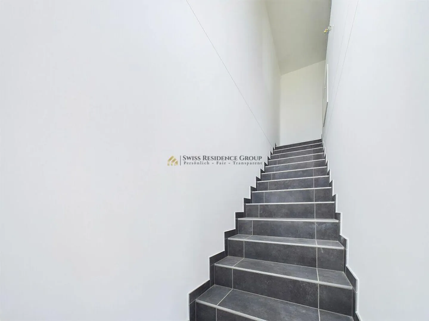 Nouvelle construction d'une maison individuelle de 5,5 pièces avec jardin privé - Photo 6 sur 14