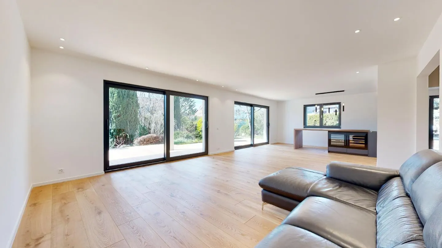 Elegante Casa di Lusso a Crassier - Foto 6 di 13