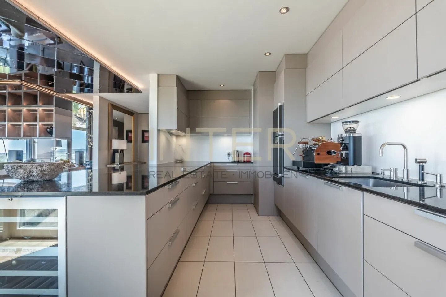 Exklusive Terrassenwohnung in Zug - Foto 9 von 30