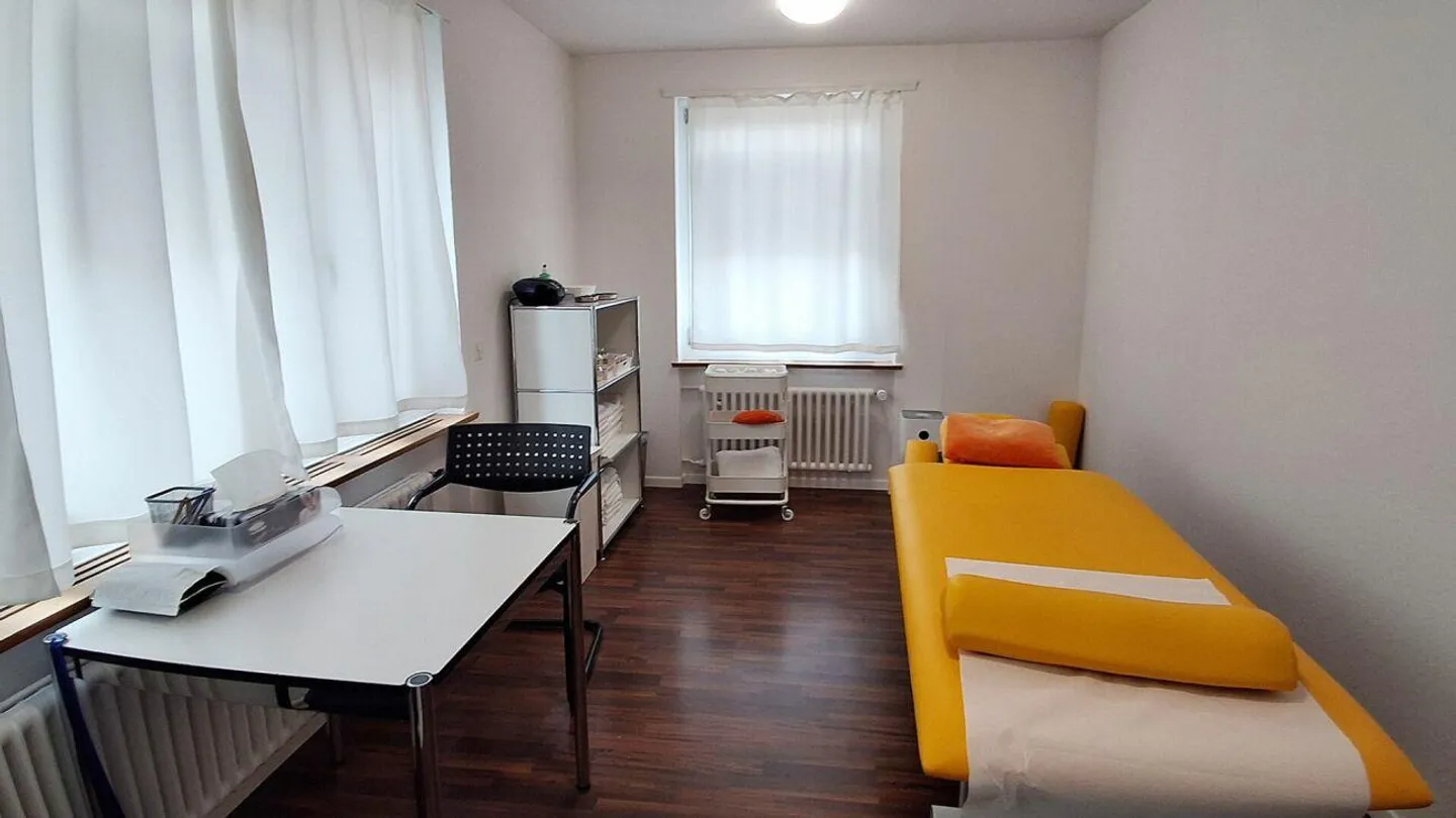 Zentrale Bürofläche zu Vermieten - Foto 3 von 9