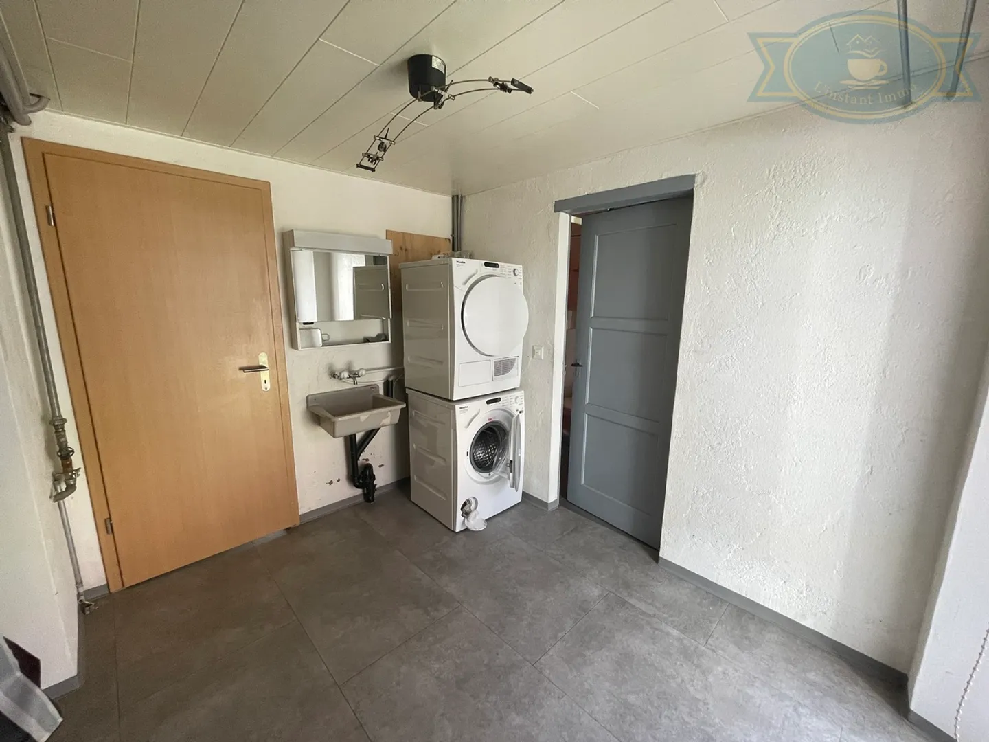 ZU VERMIETEN, vollständig renoviertes Reihenhaus in Alle - Foto 10 von 10