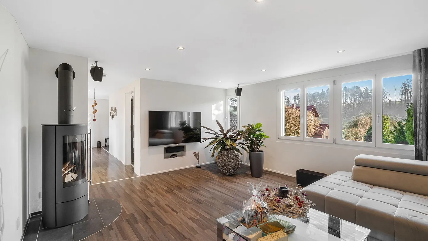 Idyllic Family Happiness and a Retreat of the Highest Class! - Photo 8 of 16