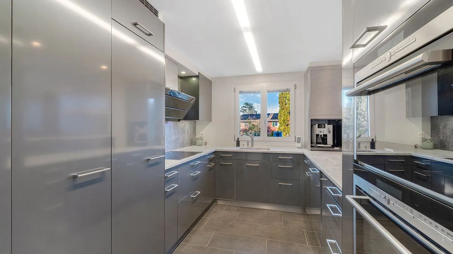 Idyllic Family Happiness and a Retreat of the Highest Class! - Photo 5 of 16