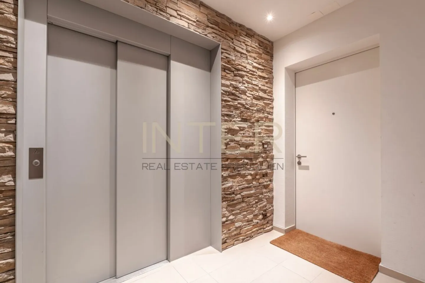 Exklusive Terrassenwohnung in Zug - Foto 23 von 30