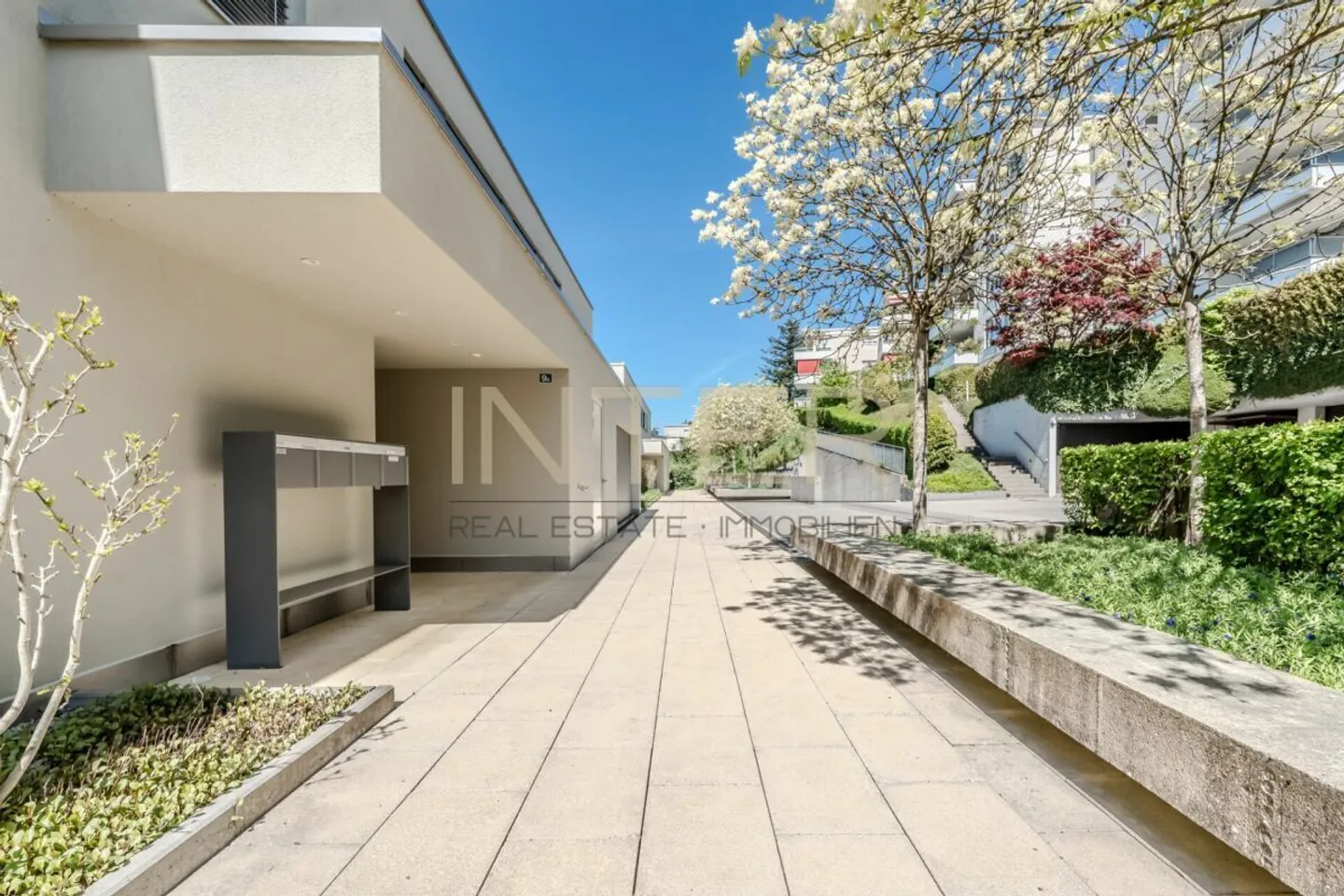 Exklusive Terrassenwohnung in Zug - Foto 24 von 30