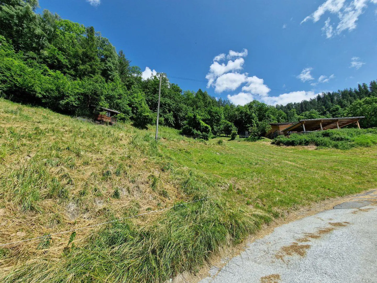 Land with building permit in force? Project of 3 chalets in Brignon (Nendaz) - Photo 3 of 4