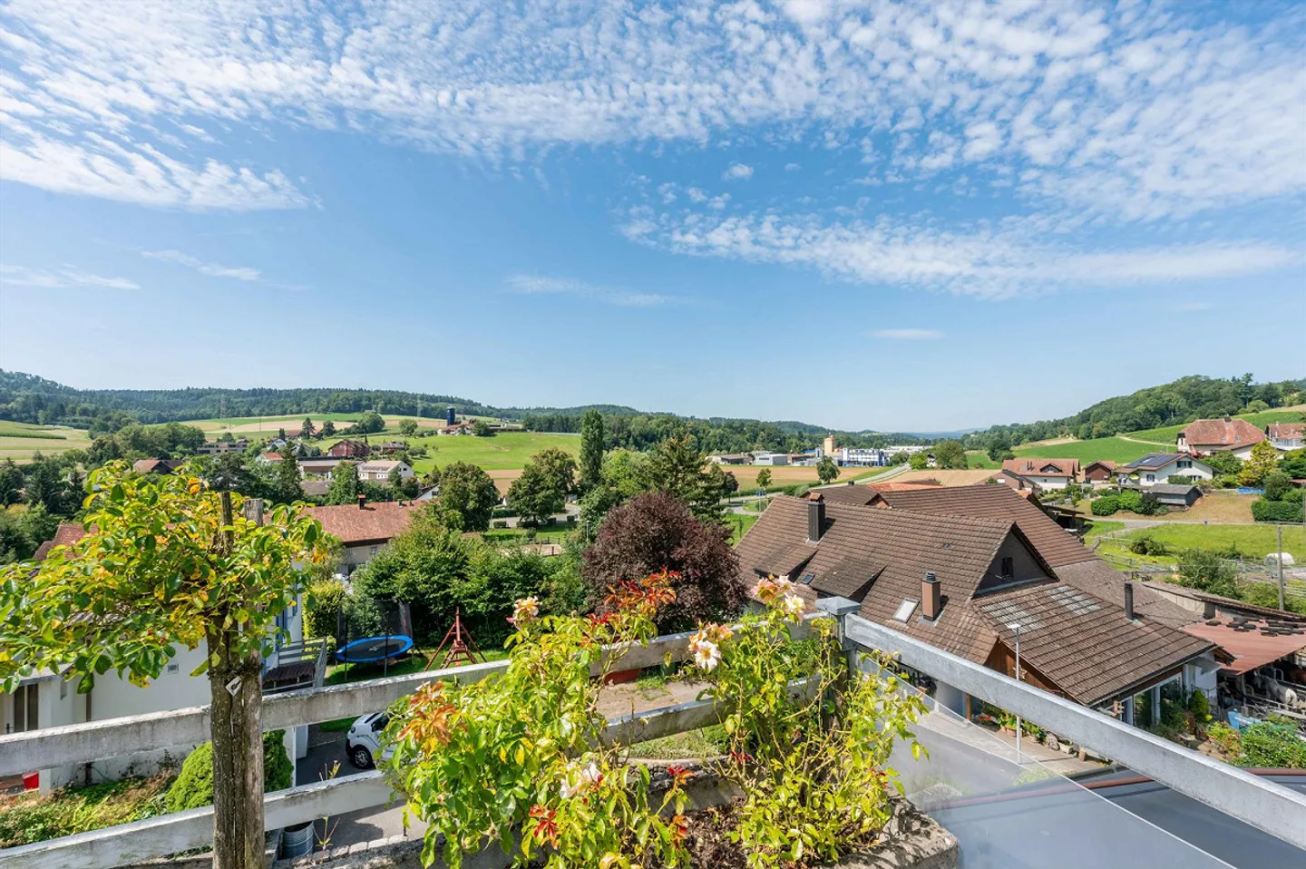 In una zona residenziale tranquilla con vista fantastica - Foto 11 di 13