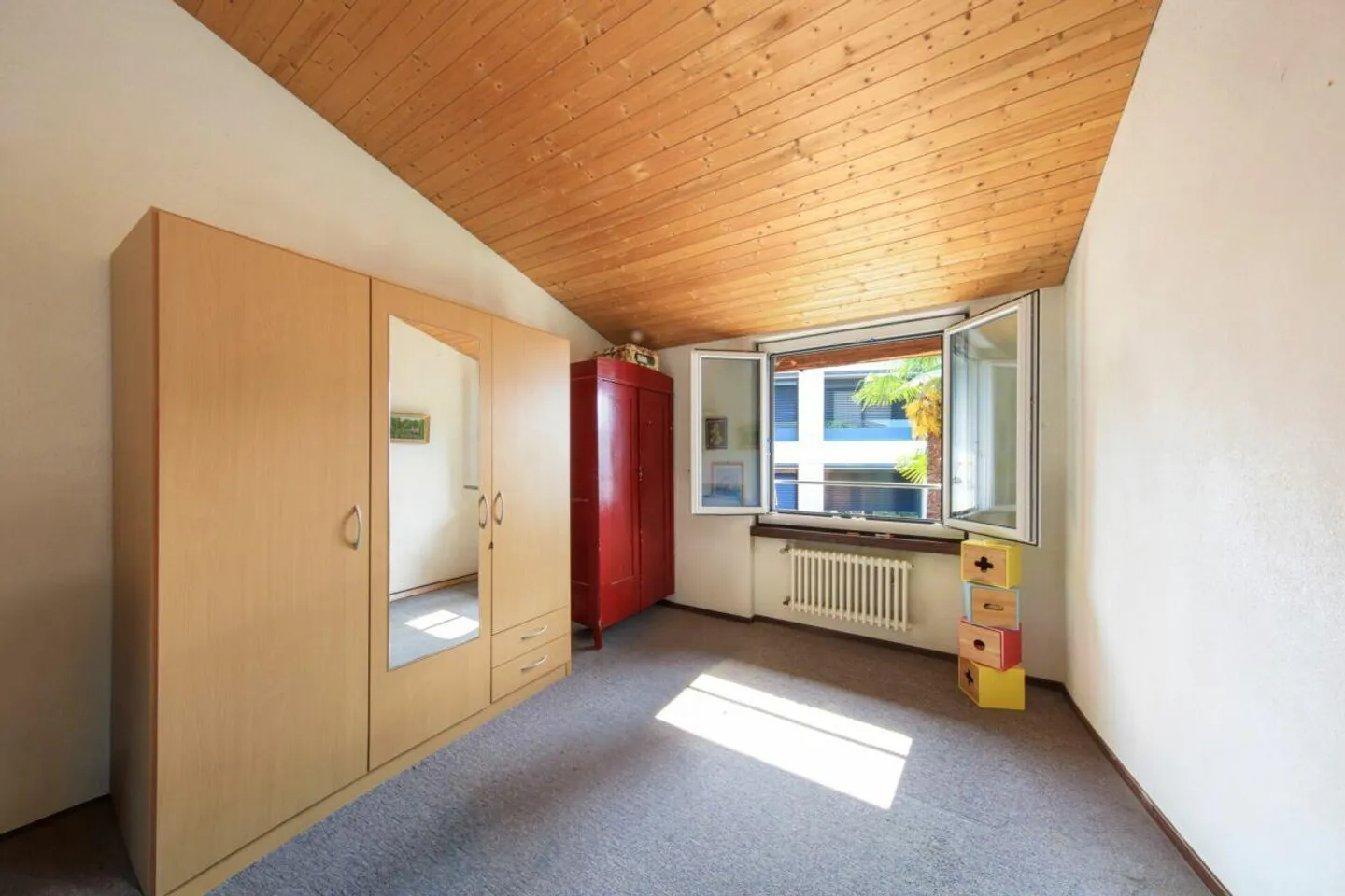 MINUSIO - Villa spacieuse avec piscine dans un excellent emplacement - Photo 13 sur 30