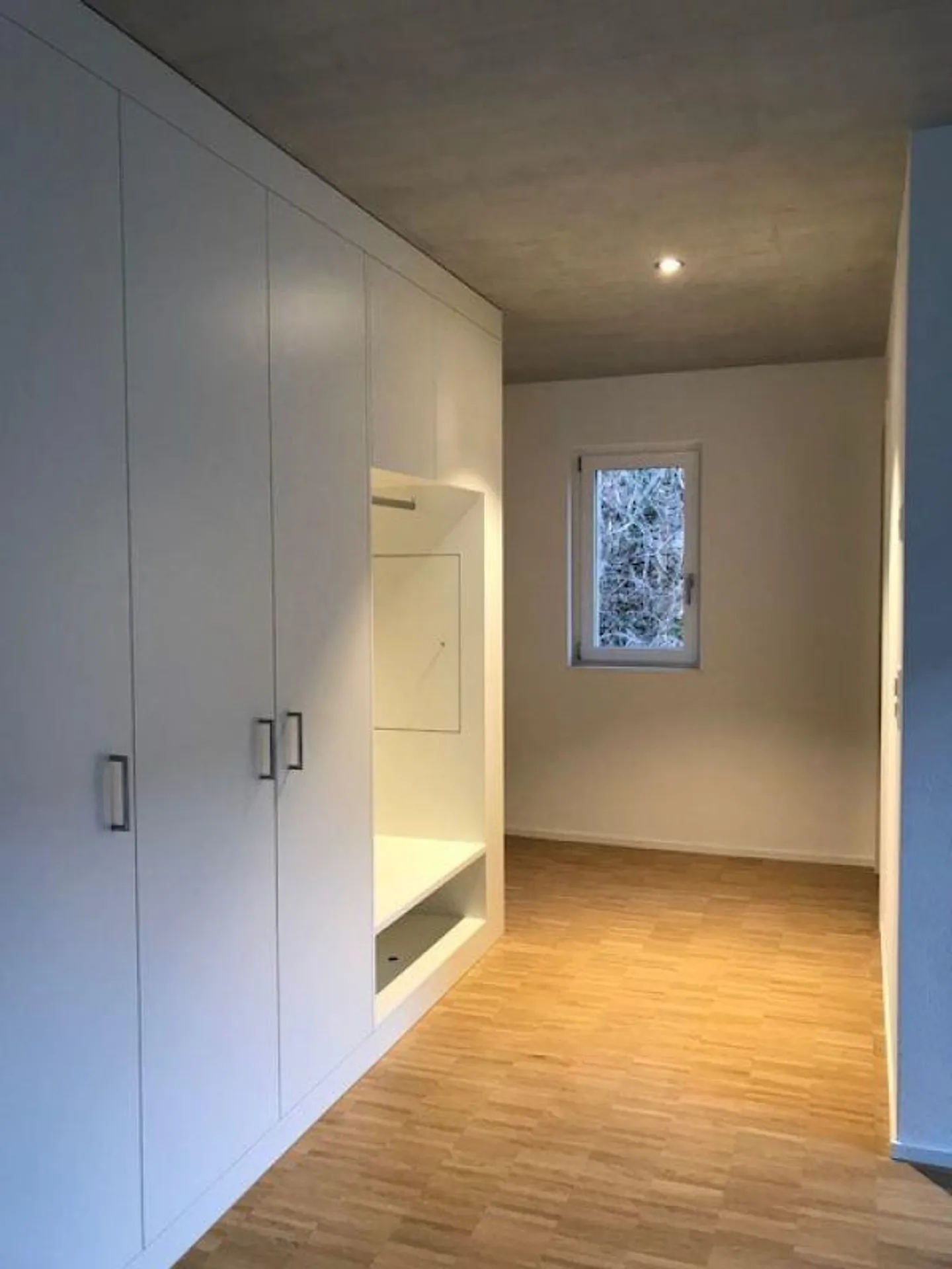 Modernes Studio mit Aussicht - Foto 3 von 8