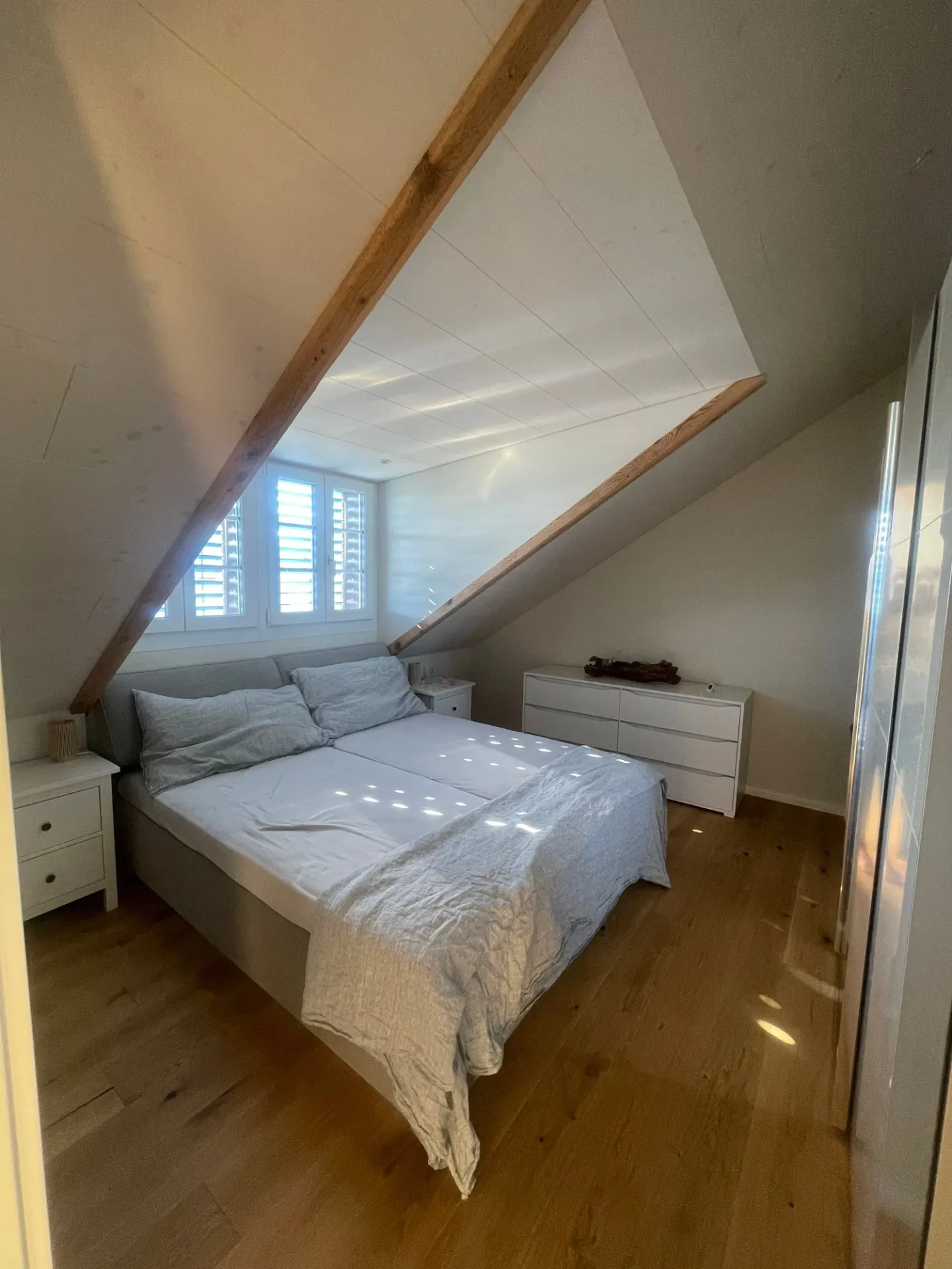 Exclusive corner house part over three floors with gallery, garden and sunny terrace - Photo 8 of 11