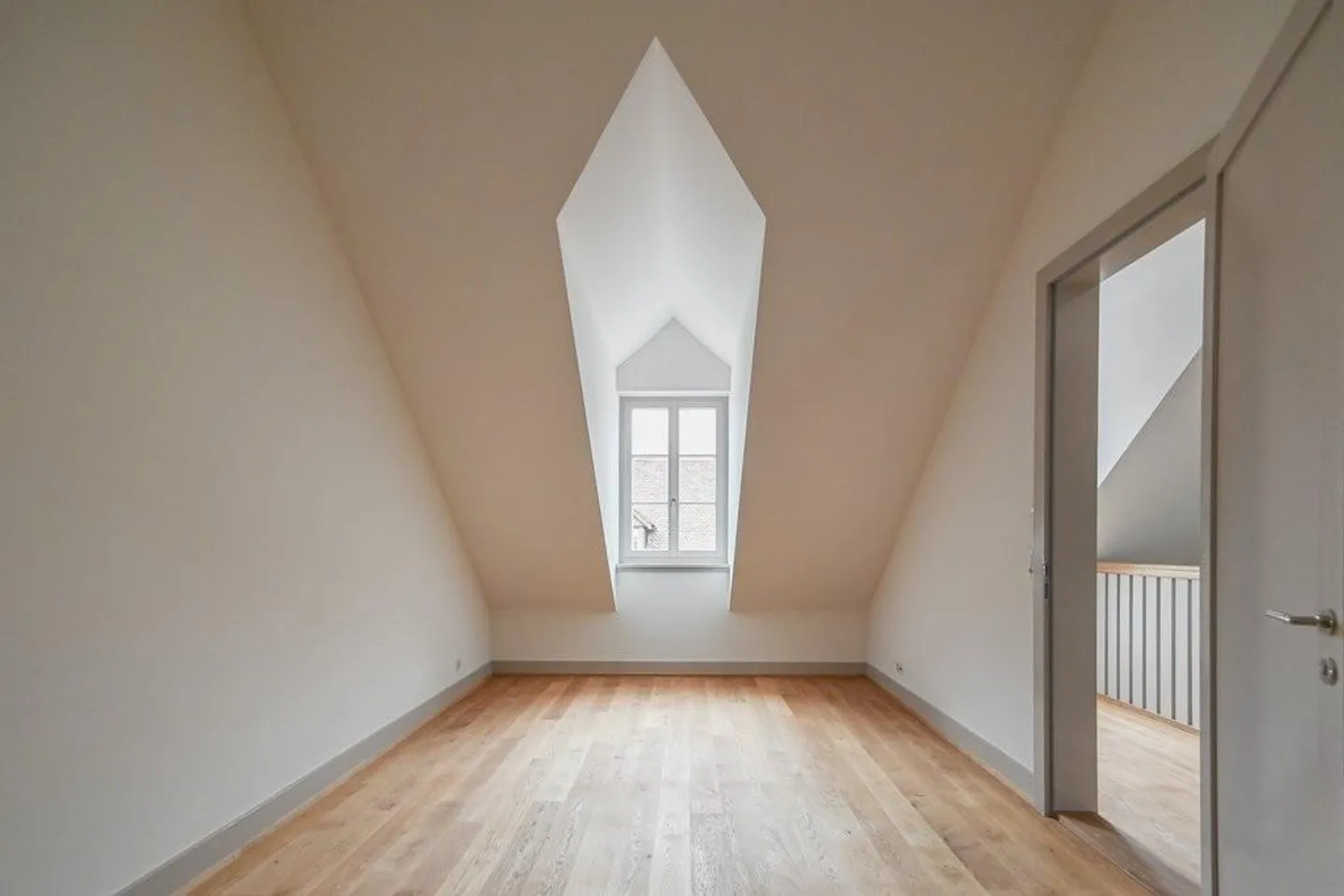 Stylisch Wohnen zwischen Zytglogge und Münster - Foto 4 von 12