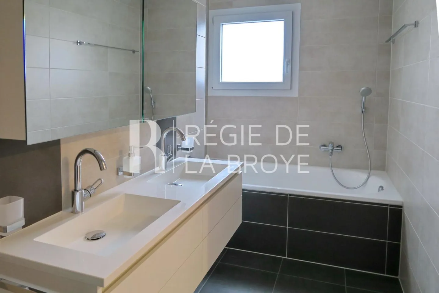 4.5-room apartment in Estavayer-le-Lac - Photo 10 of 13