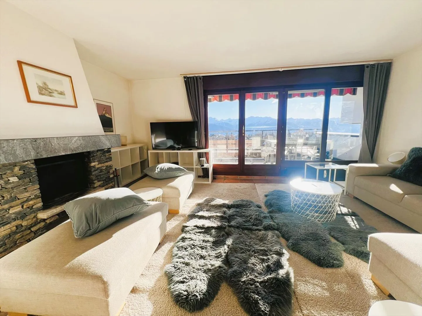 Magnifico appartamento 4.5 ristrutturato - Spazioso e luminoso - Vista splendida - Superba terrazza - Foto 1 di 24