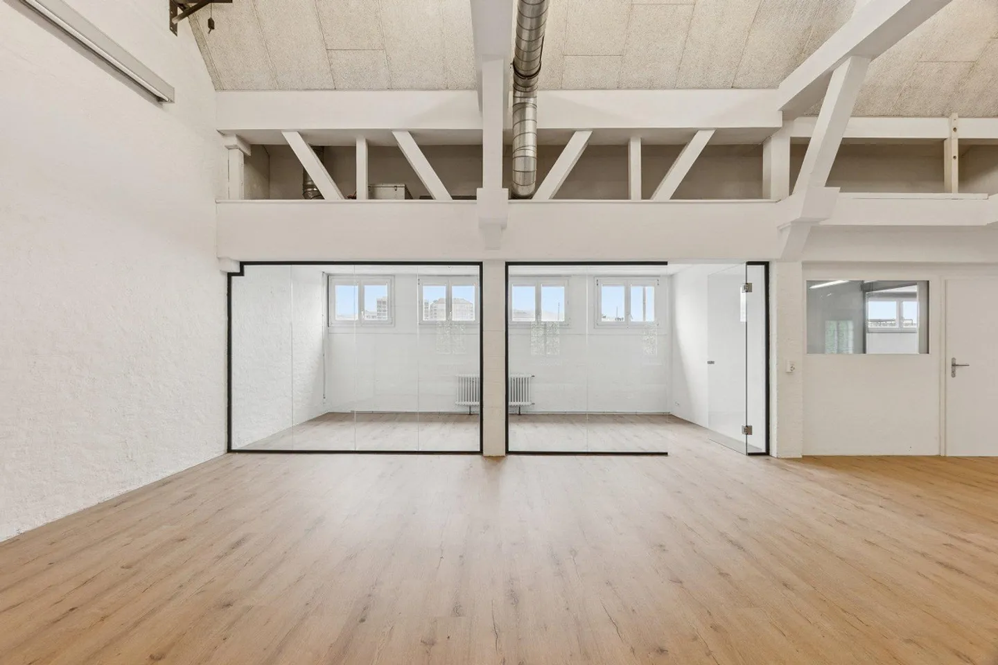 Représentatif. Inspirant. Central. - Votre espace commercial avec caractère de loft - Photo 4 sur 10