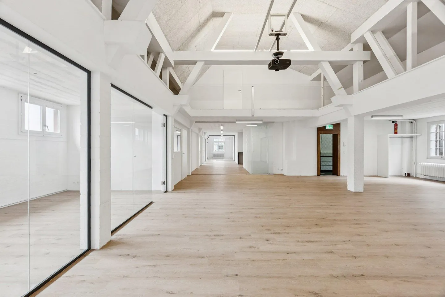 Représentatif. Inspirant. Central. - Votre espace commercial avec caractère de loft - Photo 5 sur 10