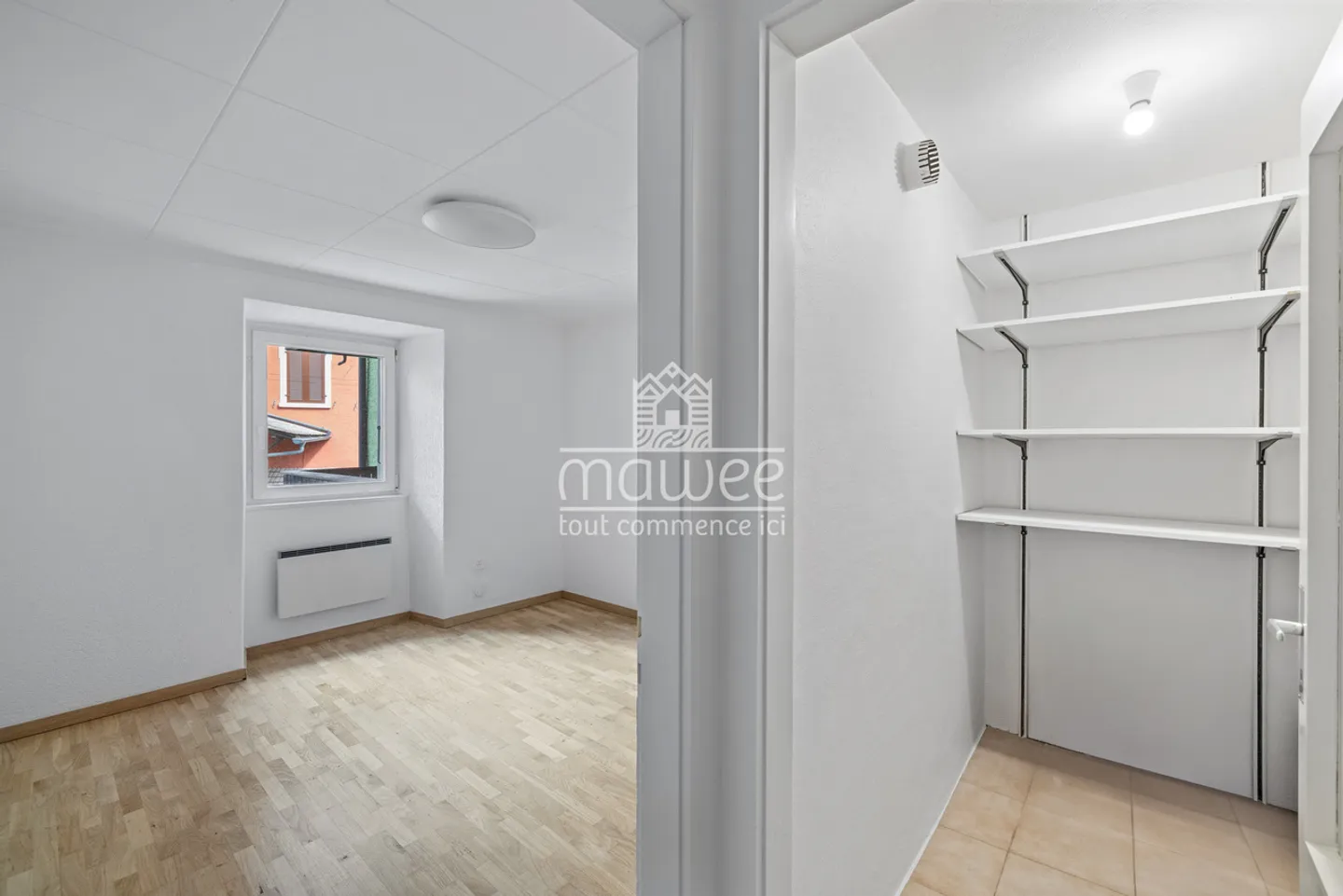 Spazioso appartamento 3.5 con giardino, parcheggi e annesso - Foto 5 di 6