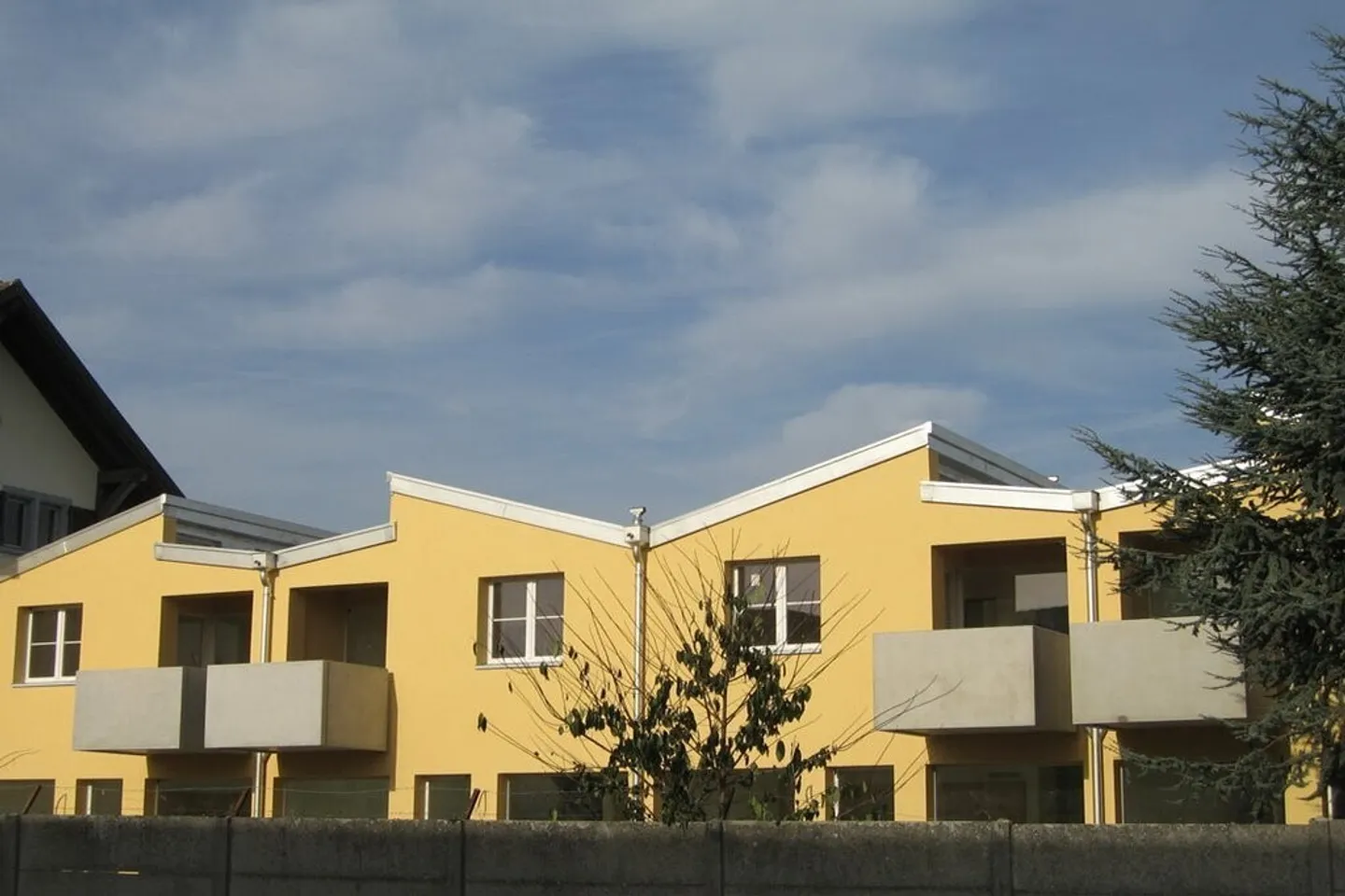 Garage box for rent in Chavannes-près-Renens - Photo 1 of 1