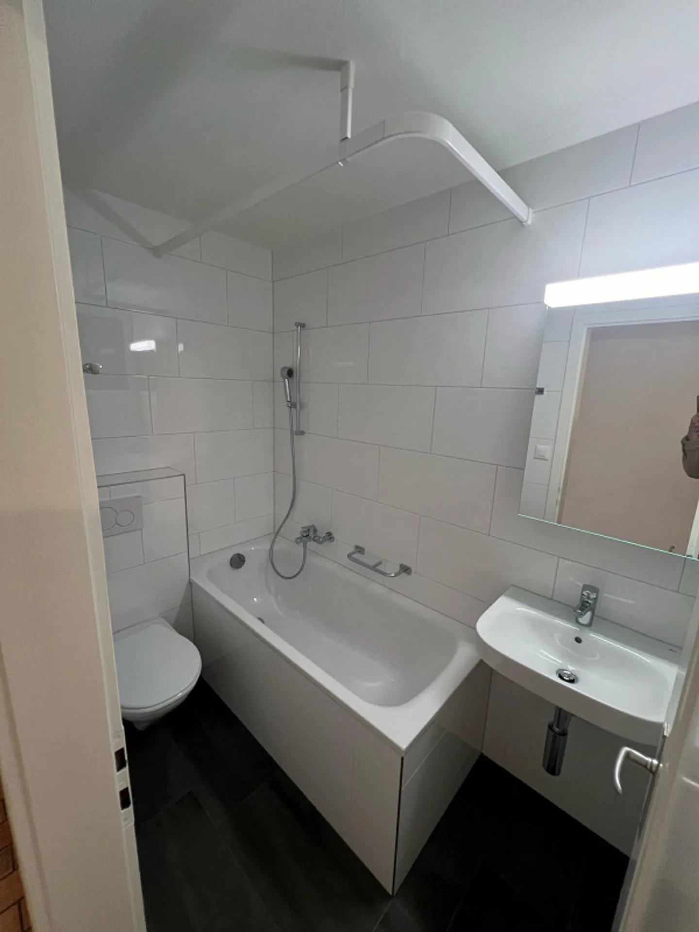 Appartamento ristrutturato con 3 stanze al 1° piano - Foto 7 di 7