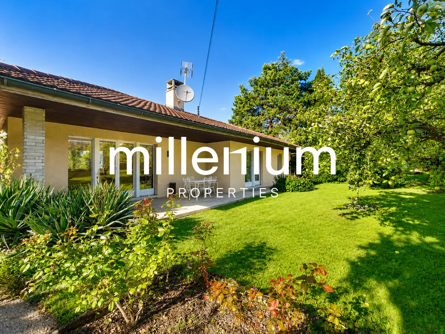 Magnificent family home in Cointrin - Photo 1 of 9