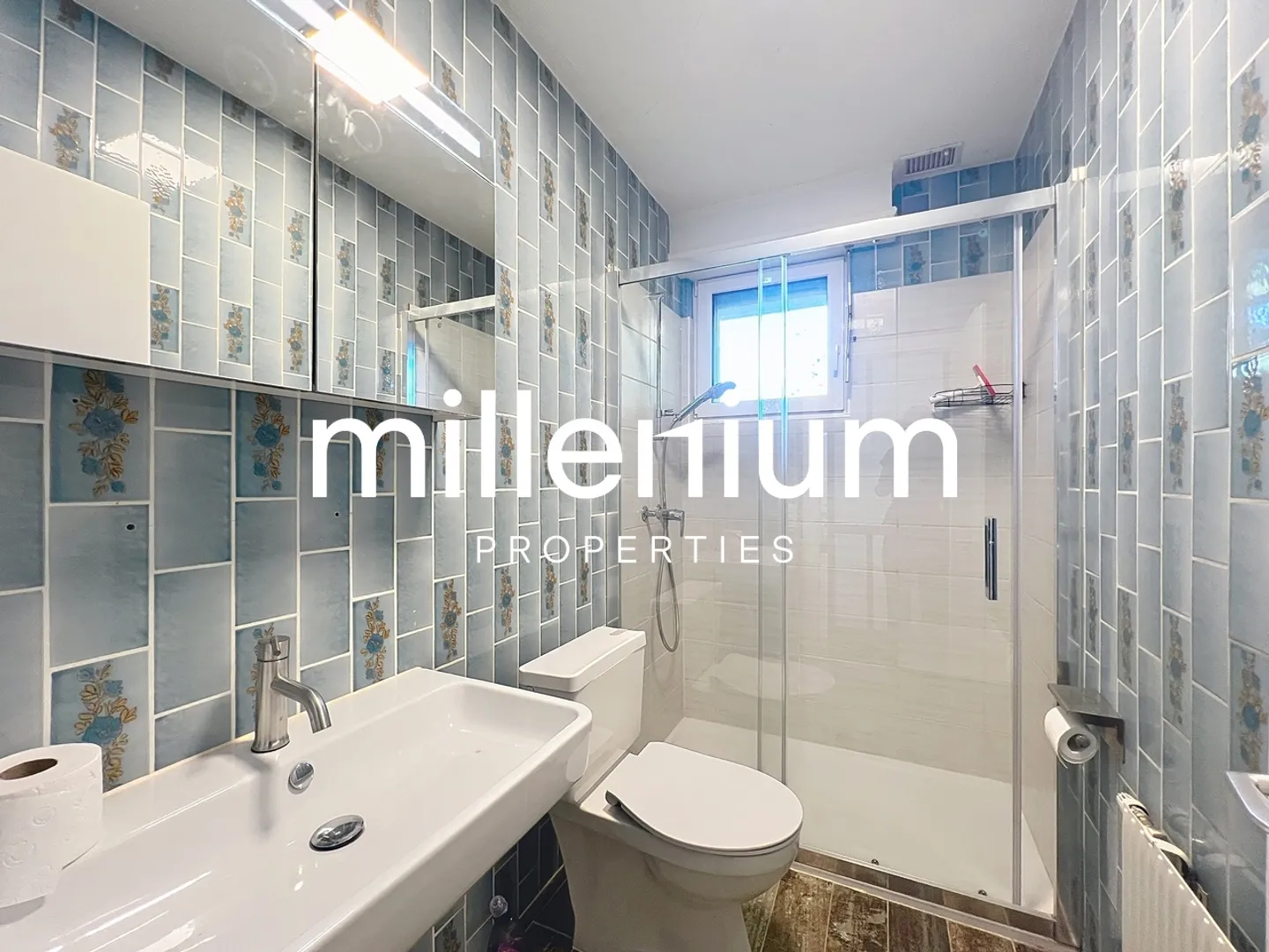 Magnificent family home in Cointrin - Photo 8 of 9