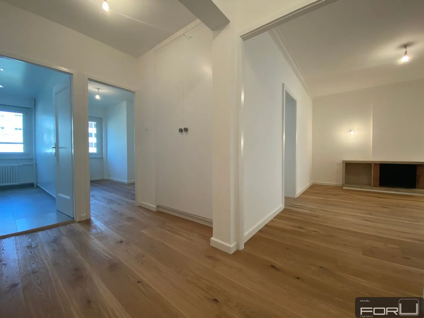 Superb modern 5.5 room apartment with 2 balconies in Champel - Photo 3 of 13