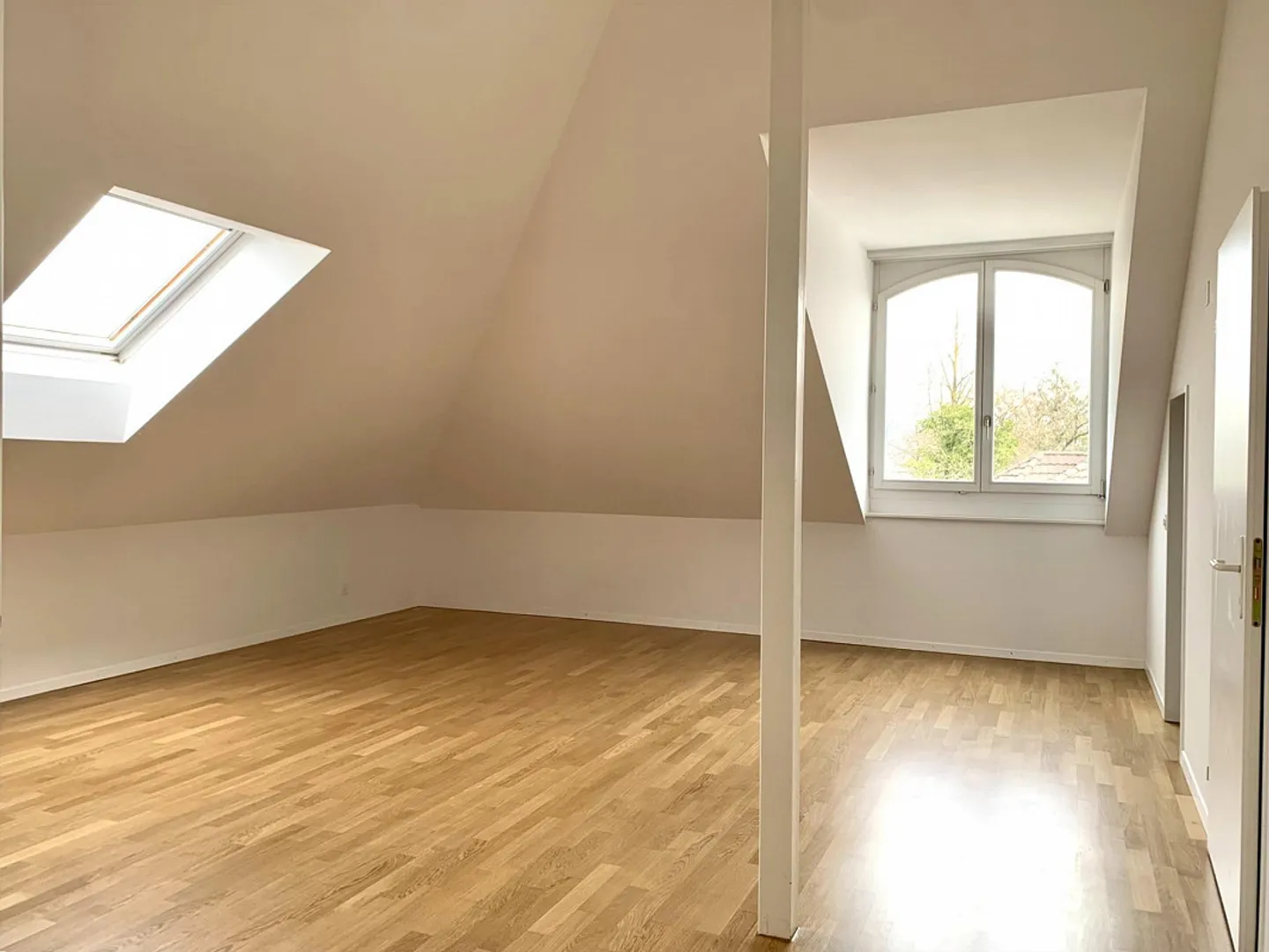 Charmante Dachwohnung in Luzern - Foto 3 von 10