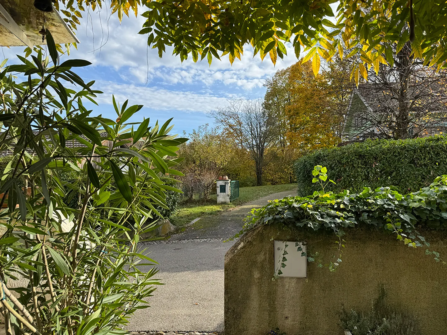 Semi-detached house 6 rooms - Photo 2 of 15