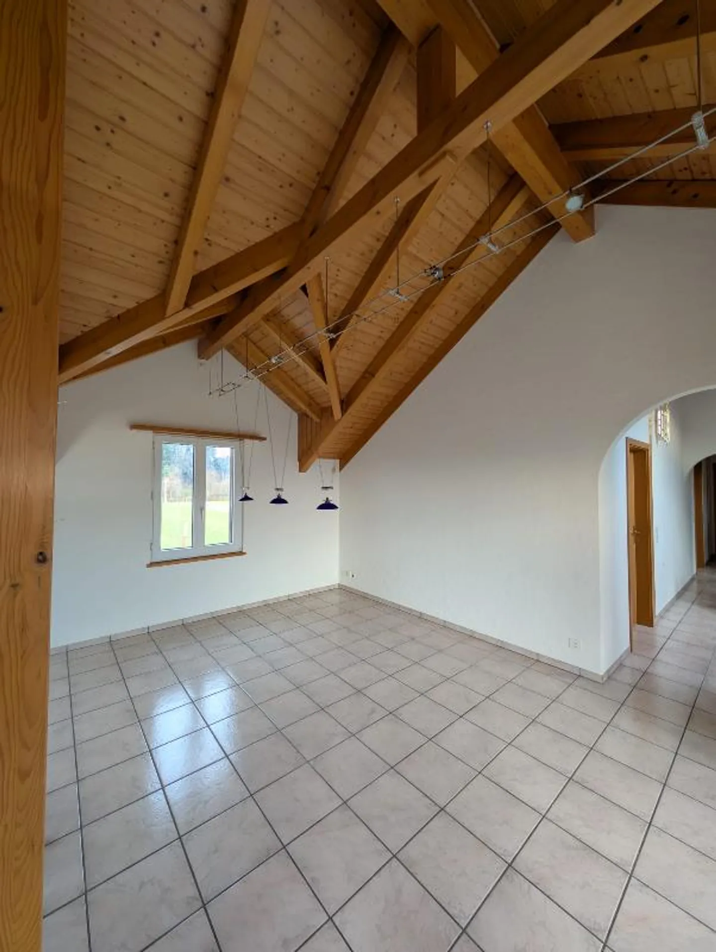 4.5 Room Attic Apartment - Photo 2 of 5