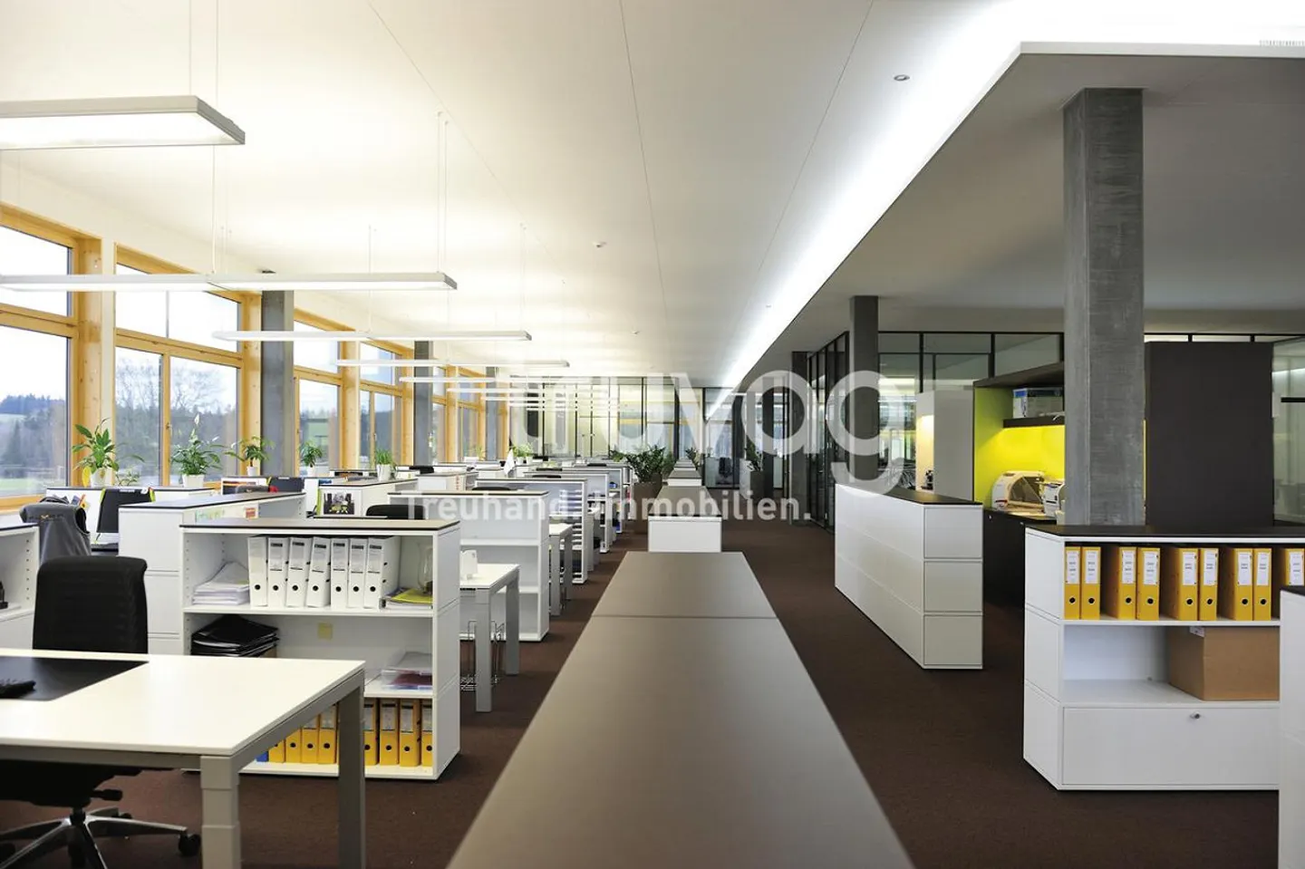 Your new, renowned commercial location. - Photo 5 of 13
