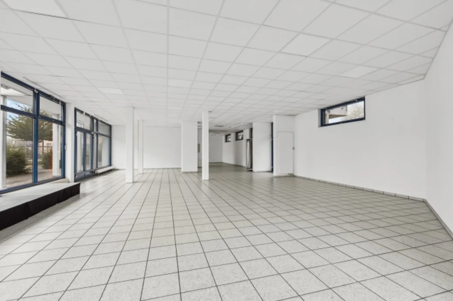 Edificio ad uso misto in affitto - Foto 4 di 6