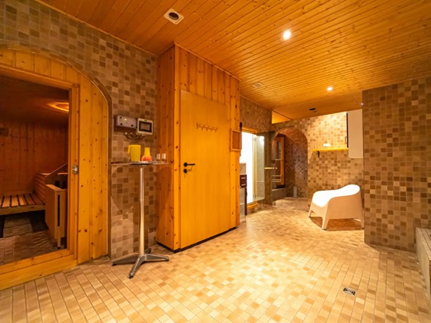 APPARTAMENTO LUSSUOSO CON BENESSERE AD ALBBRUCK - Foto 9 di 16