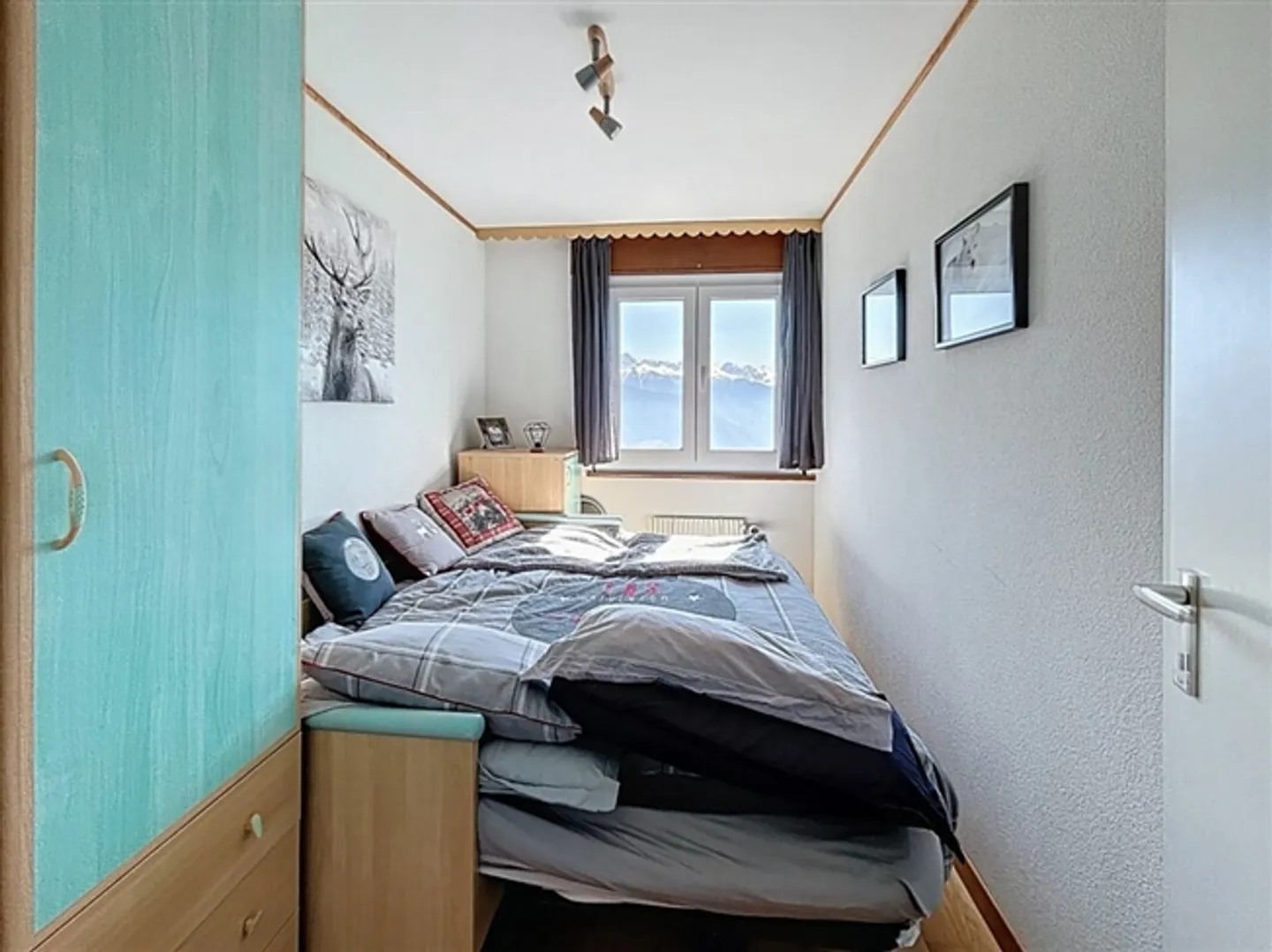 Sunny 3.5-Room Apartment - Photo 5 of 7