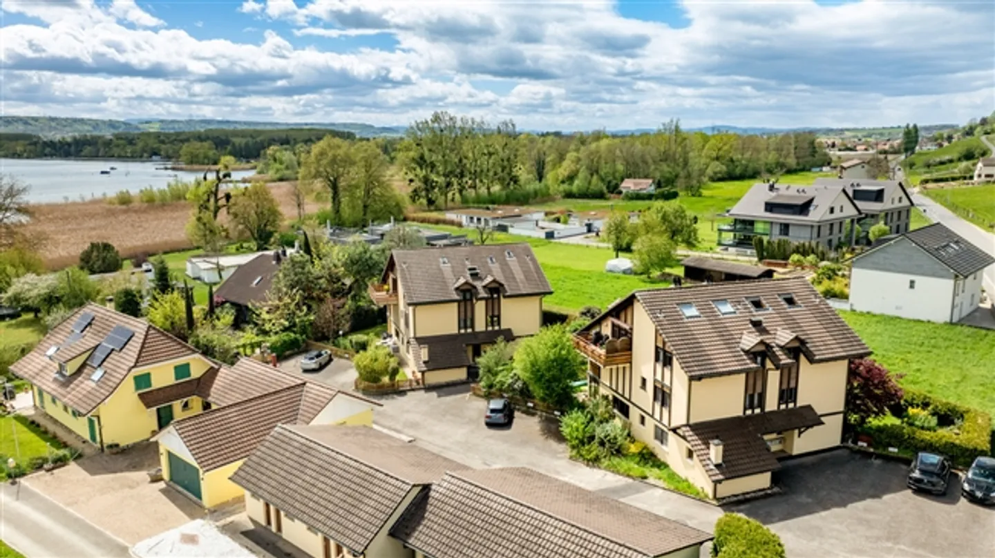 5.5-Room Duplex Apartment with Gallery - Photo 2 of 17