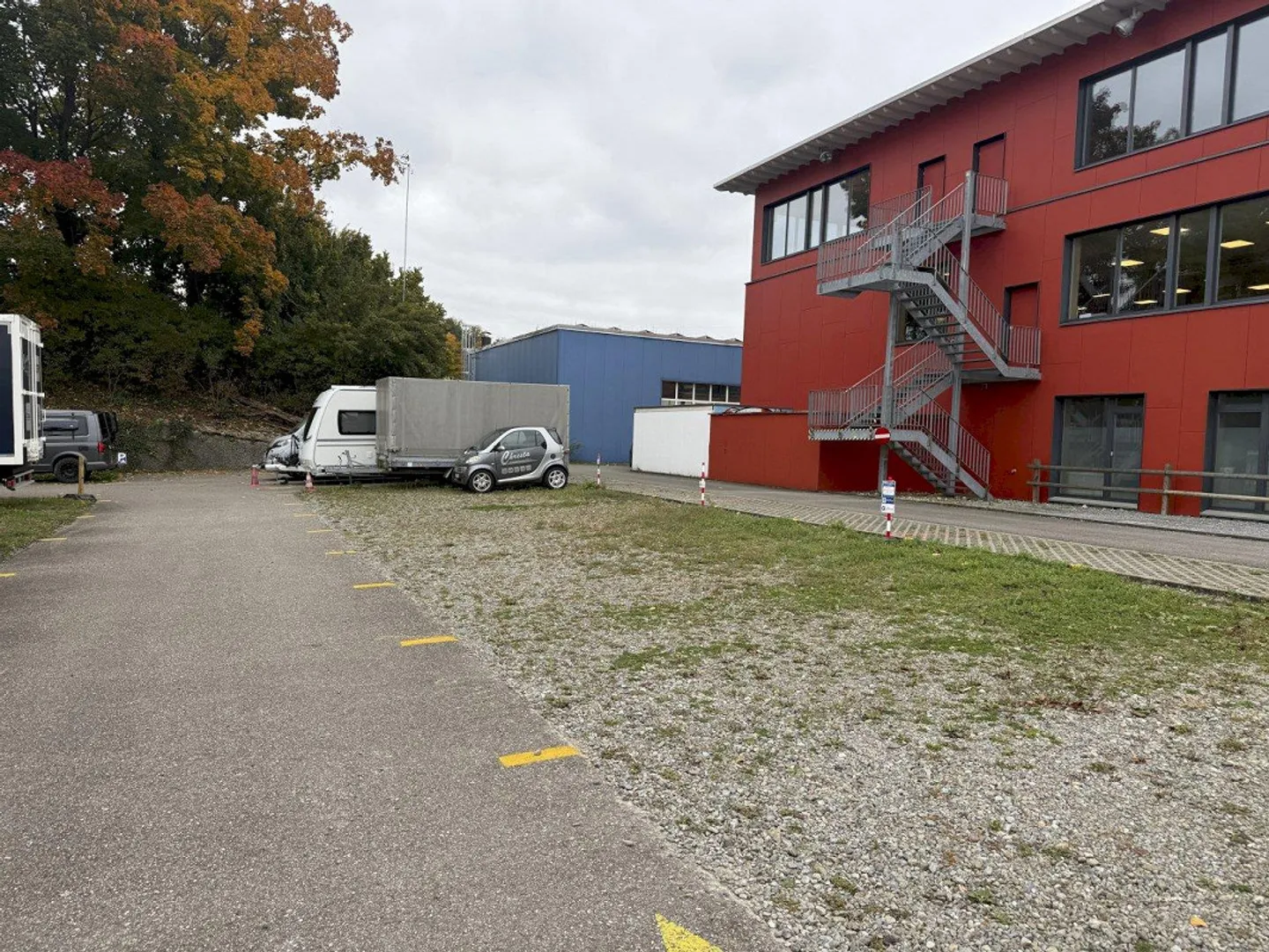 Outdoor parking - Photo 2 of 2