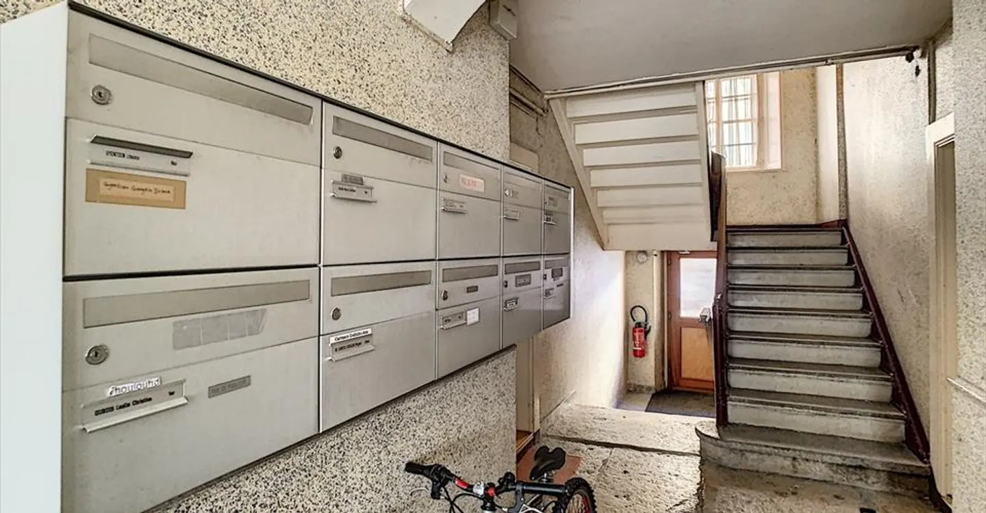Immeuble locatif à La Chaux-de-Fonds - Photo 3 sur 9