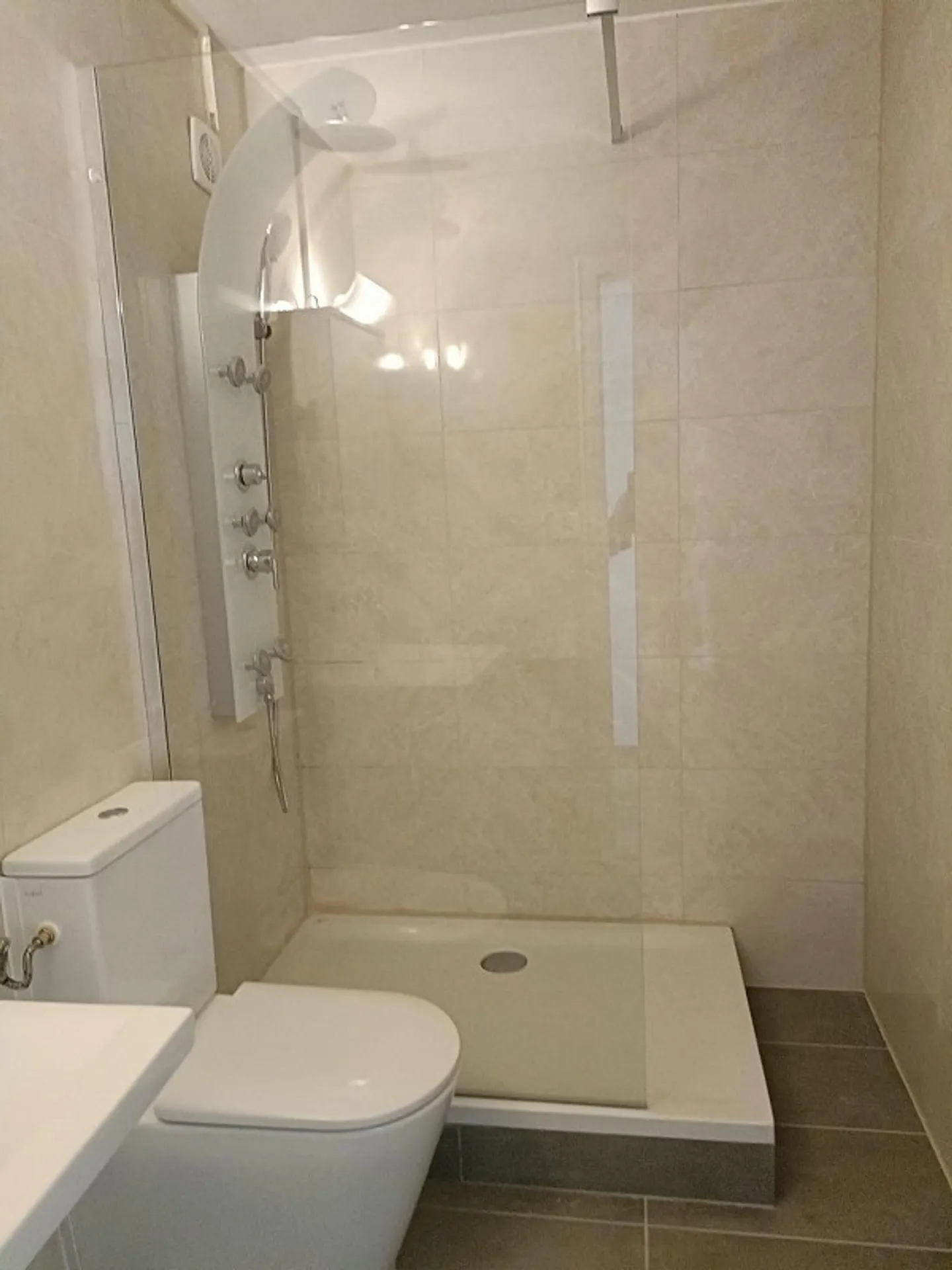 Appartamento attraente con 3 stanze e balcone a Orpund - Foto 10 di 15