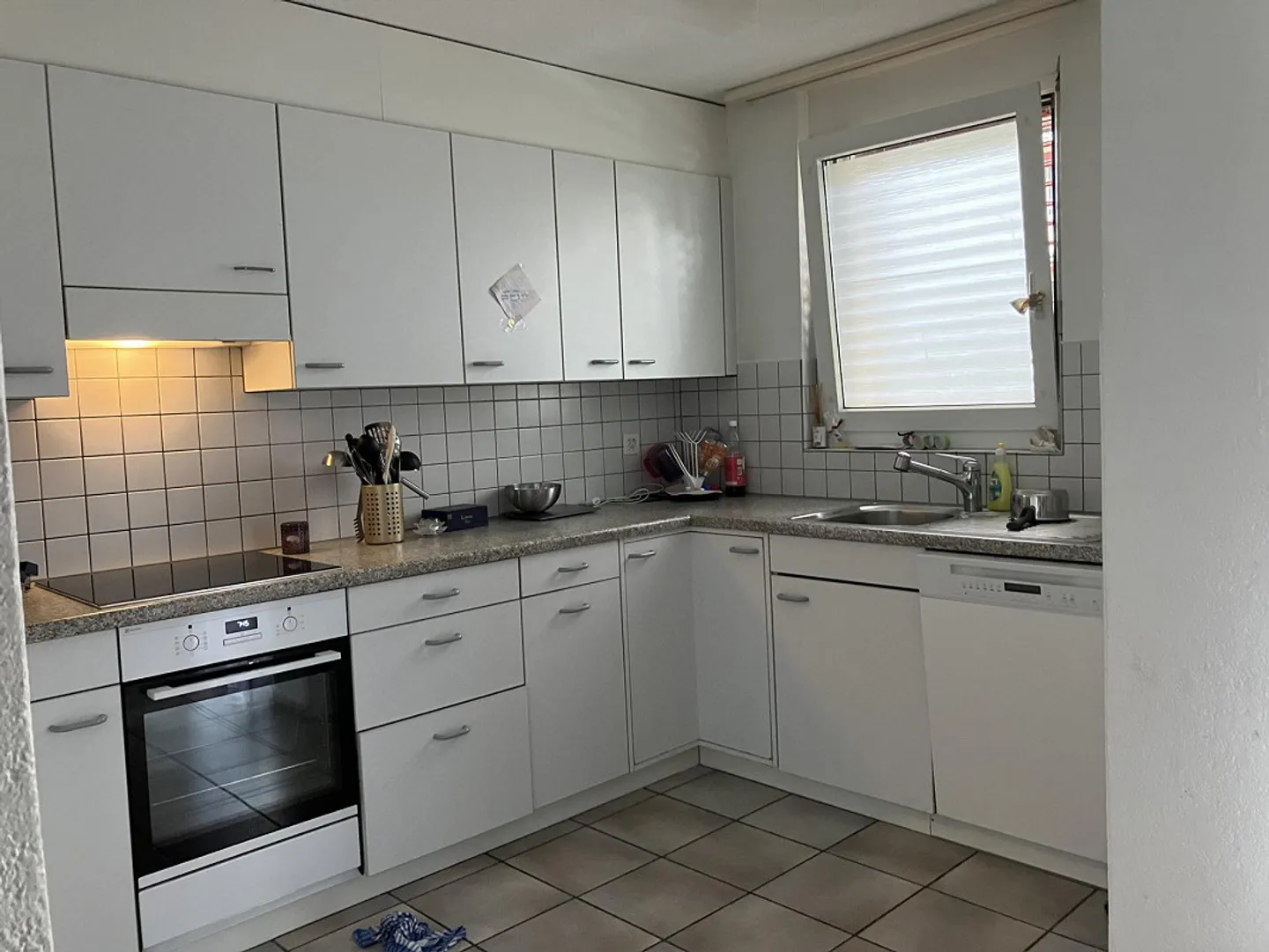 4.5 Room Apartment in Central Location - Photo 1 of 9