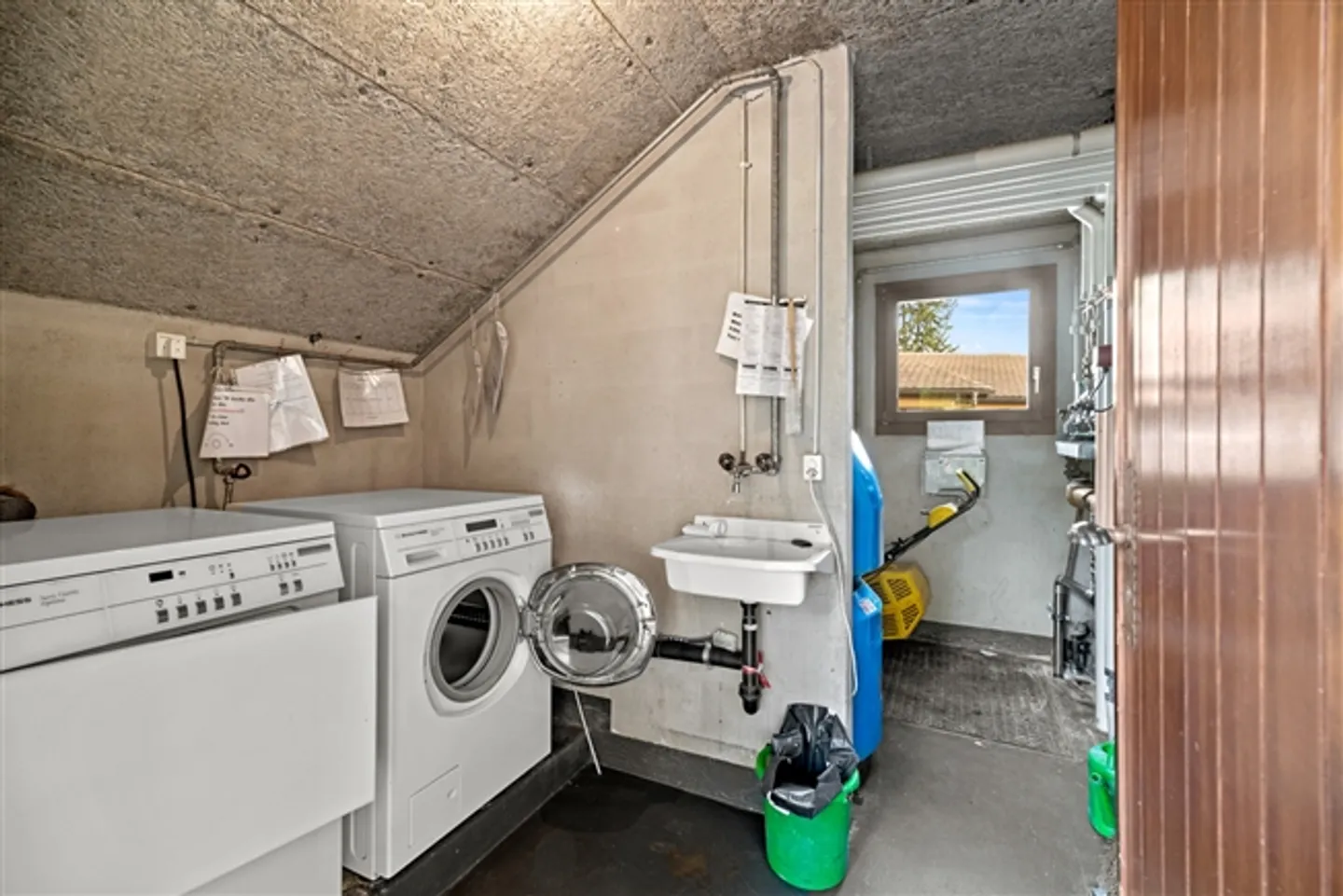 5.5-Room Duplex Apartment with Gallery - Photo 16 of 17