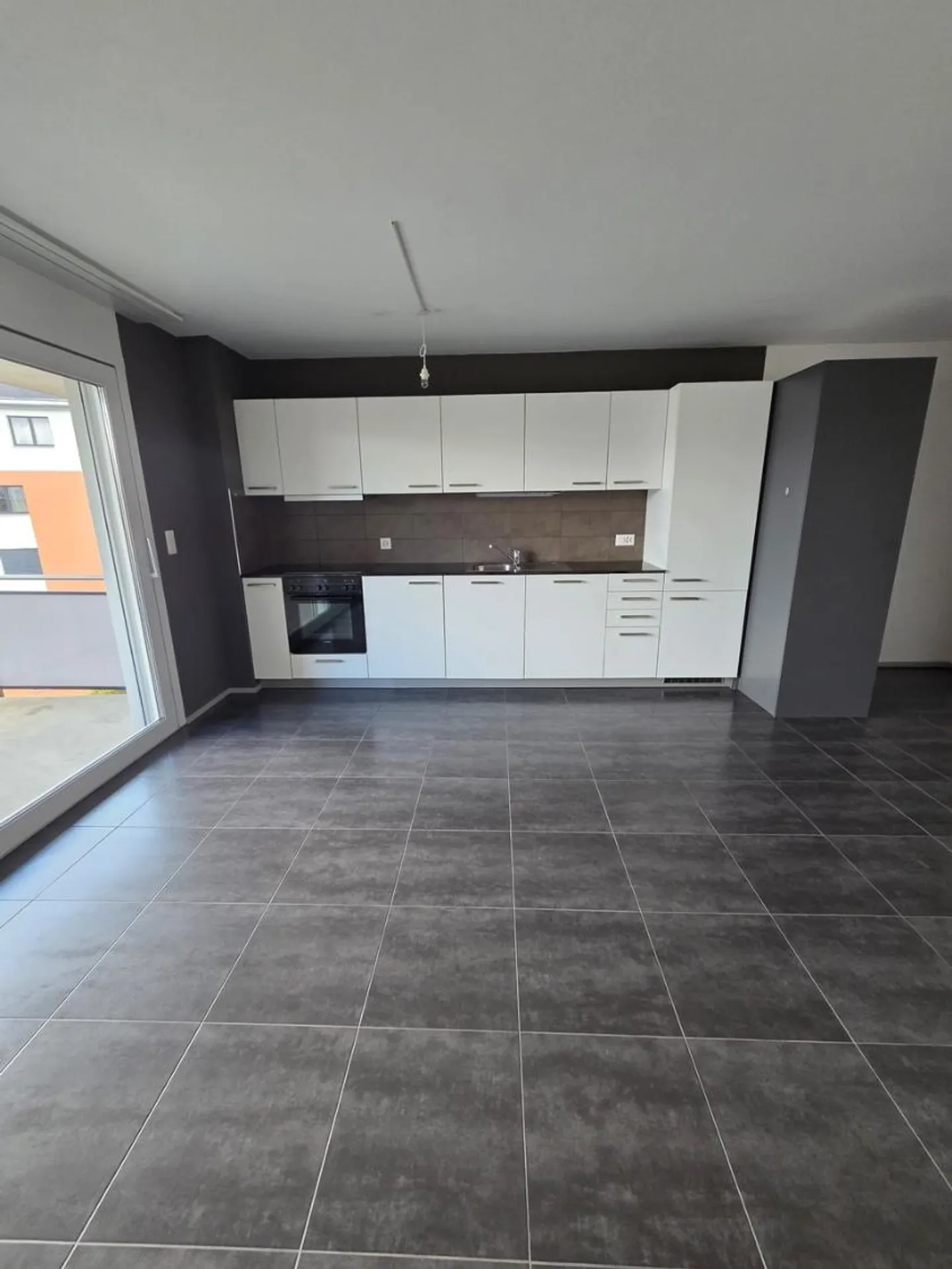 2.5 Room Apartment - Photo 1 of 7