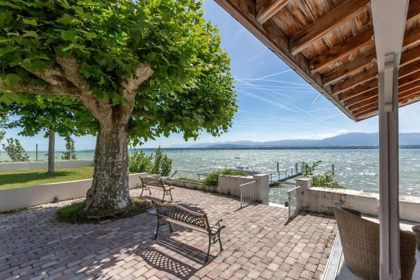 EXKLUSIVITÄT! Wunderschöne Penthousewohnung "Füße im Wasser" mit Anlegesteg - Foto 5 von 13