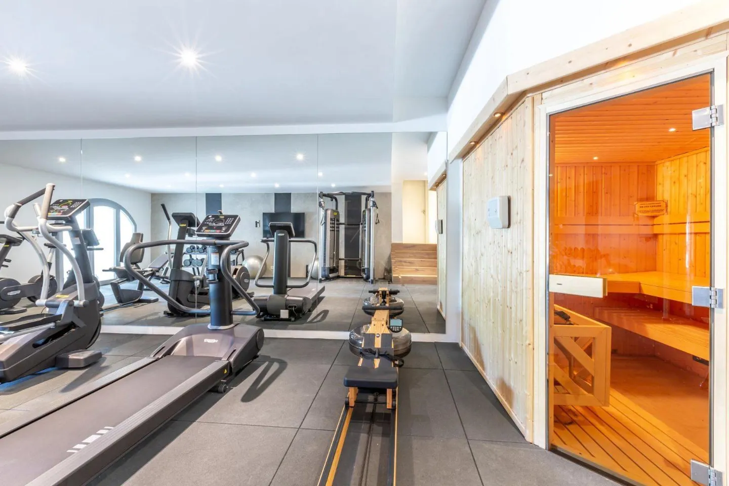 EXKLUSIVITÄT! Wunderschöne Penthousewohnung "Füße im Wasser" mit Anlegesteg - Foto 7 von 13